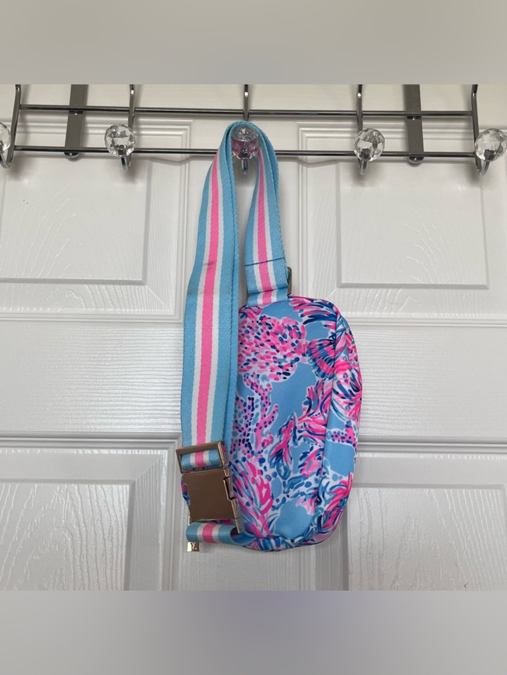 lilly pulitzer belt bag - Picture 2 of 8